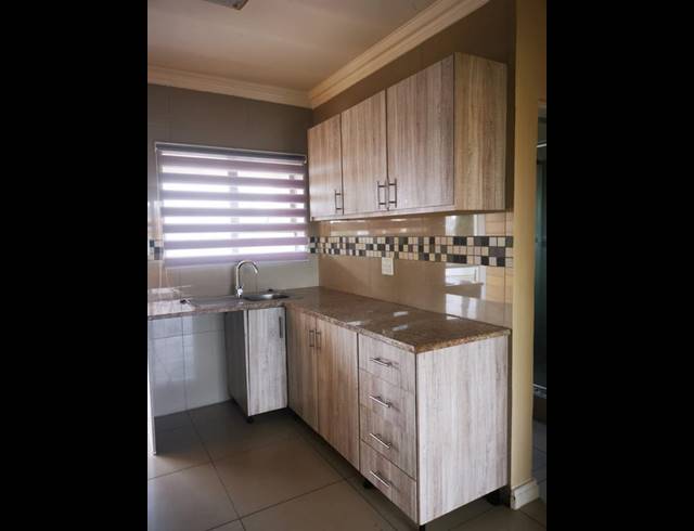 2 BEDROOM PROPERTY TO RENT IN SPRUITVIEW